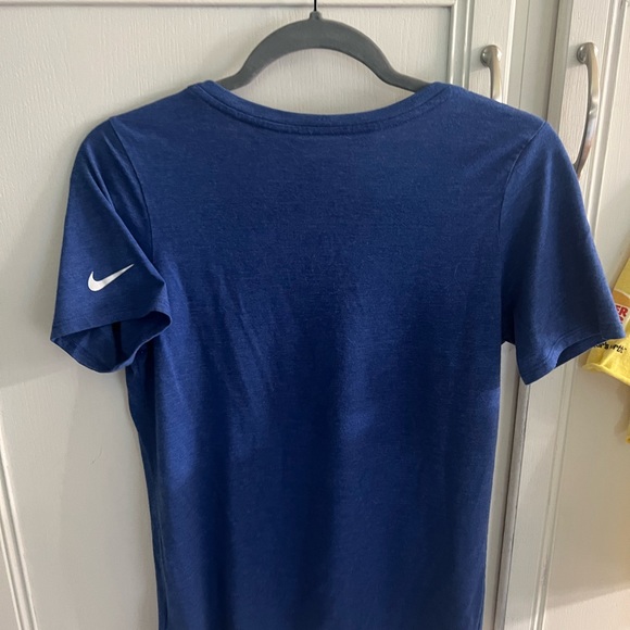 Women’s retro Seahawks shirt - Picture 2 of 3